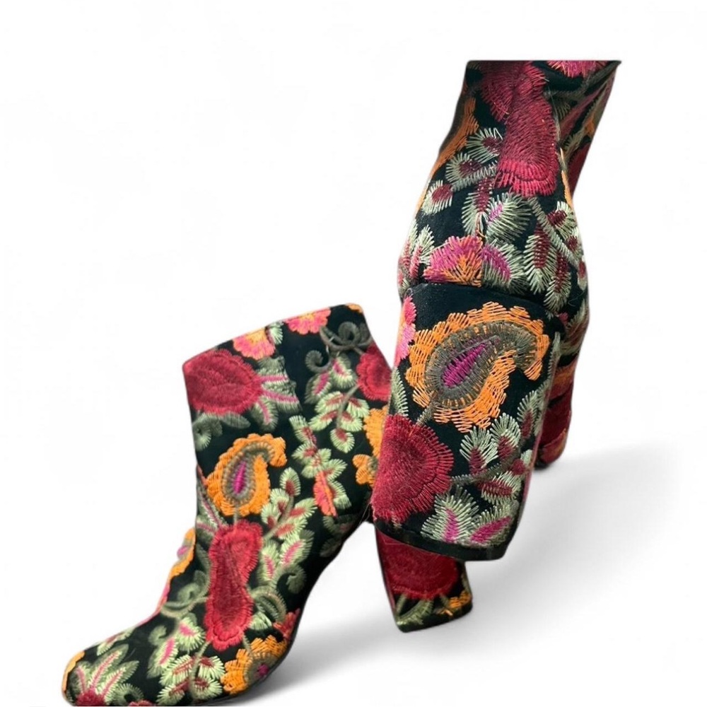 MIA Vail Y2K Festival Embroidered Floral Sz 10M Cottagecore Vintage Ankle Boots - Picture 4 of 8